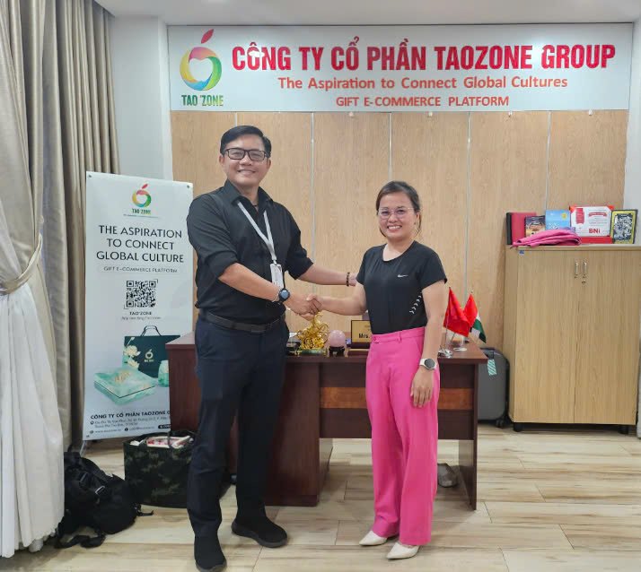 Ngày 10/04/2025  sàn thương mại điện tử Tao'zone vinh dự chào đón ông Nguyễn Trung Hậu – Giám đốc điều hành Công ty Du lịch Hahatravel – đến thăm và làm việc tại trụ sở chính